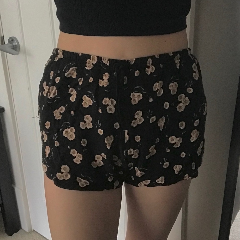 Brandy Melville shorts
